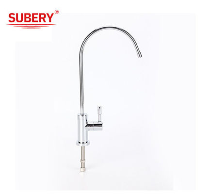 Ruimtebesparende wasbak mixer kraan 2pcs Inlaat slang Warm en koud water kraan